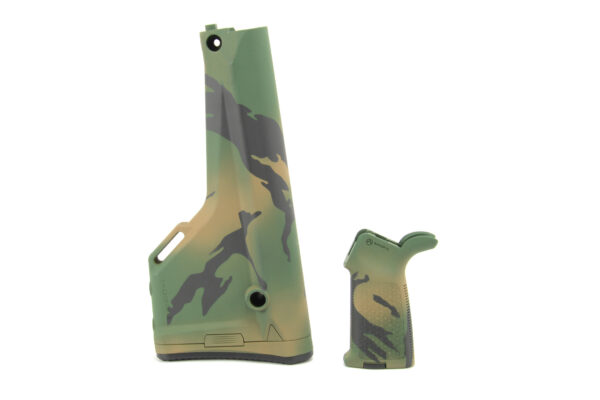 Magpul Moe Rifle Stock Mil-spec and MOE Grip Combo - Shadowcam Foliage