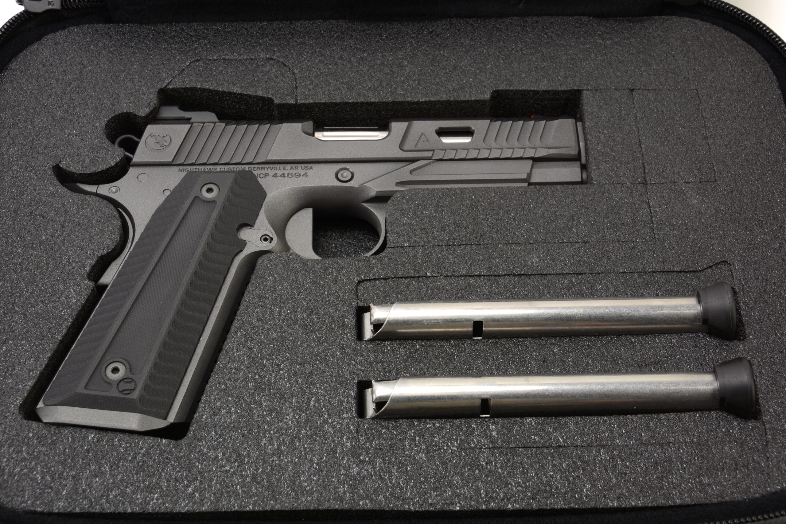 Nighthawk Custom 1911 Agent 2 Commander, .45ACP (Sight Upgrade + IOS Plate Trijicon) - Image 3